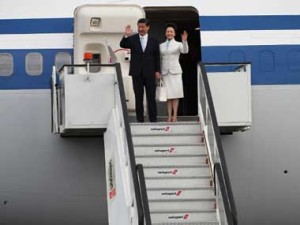 Chinese President Xi Jinping and his wife Peng Liyuan. AFP