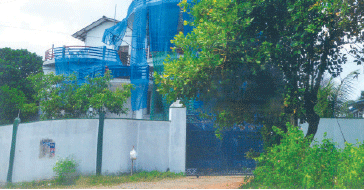 Weerawansa’s mansion at Mangala Mawatha, Hokandara which is under construction