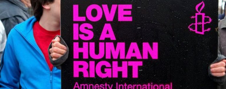 Sri Lankan Police Arrest a Lesbian Couple and  Police justifies its Action