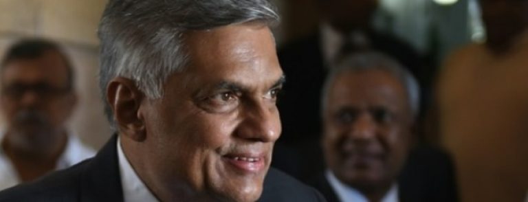 Sri Lanka PM Takes on GMOA, Daily Mirror, Derana TV