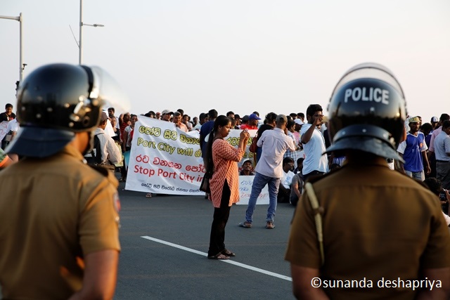 Protest against Port City 05;  04.4.2016 (c) sunanda deshapriya