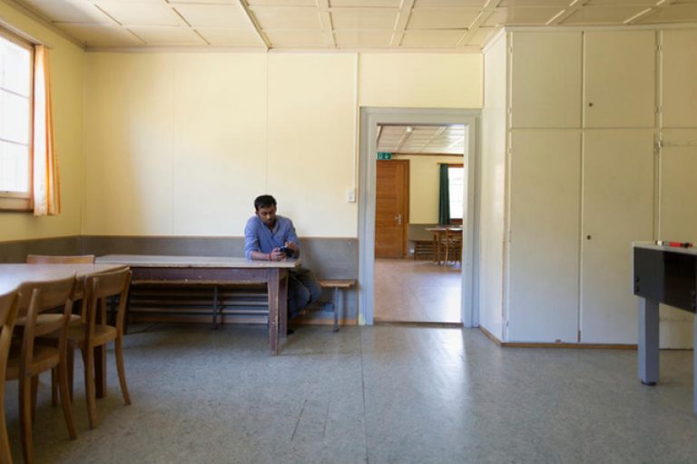 Switzerland: Speedier Asylum Process  From 400 Days to 140  Voted In