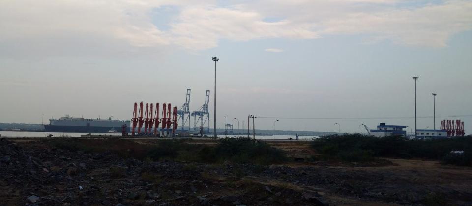 The area around the Hambantota deep sea port is still very undeveloped. Image: Wade Shepard.