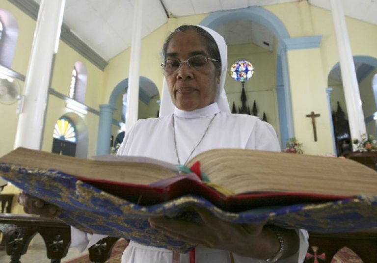Police, local officials encouraging persecution of christians in Sri Lanka, evangelical group says