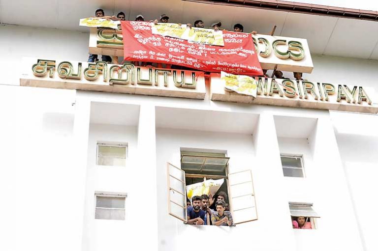 Sri Lanka undergraduates smash health ministry
