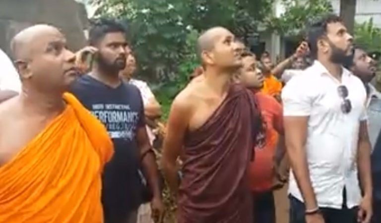 Minister  Mangala Samaraweera condemns the attack on Rohingya refugee in Colombo