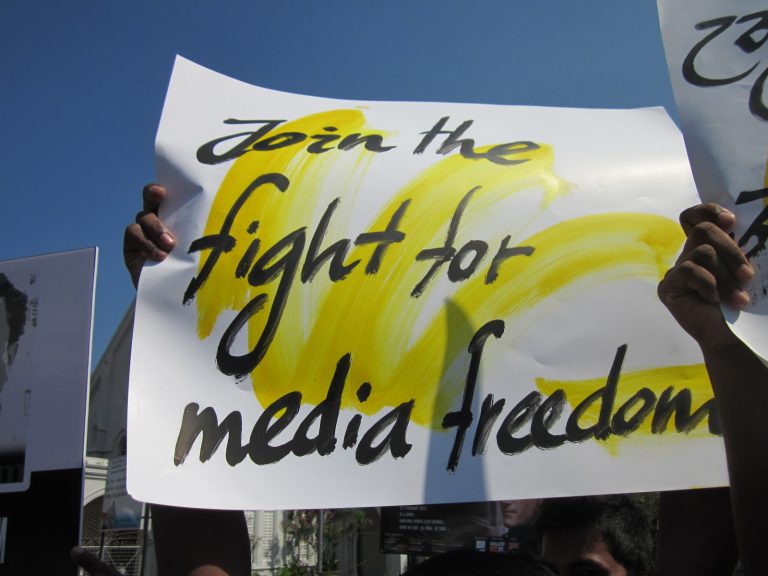Sri Lanka: Let industry self-regulate social media – SAFMA, SL