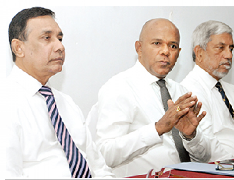 Sri Lanka: Ex-forces chiefs condemn Geneva resolution & defend former Navy chief Karannagoda over abduction of 11 youth