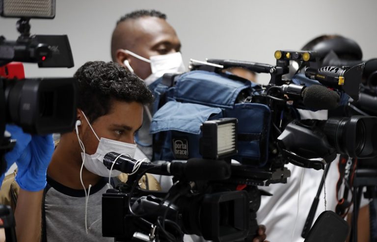 Sri Lanka: Media organisations call for safety precautions in covering Covid-19.