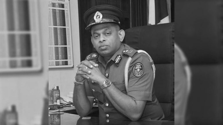 Sri Lanka: Residents complain SLPP activists accompanied by police collecting personal data?