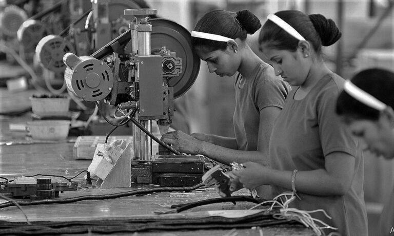 Facilitating night work for women in Sri Lanka
