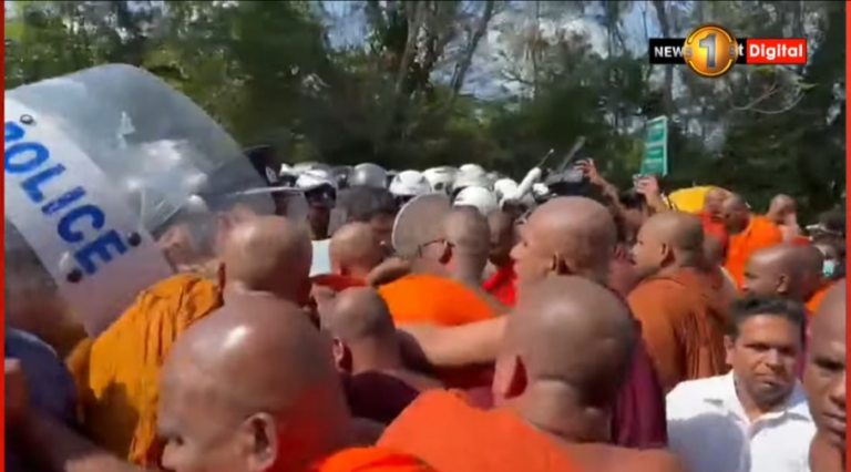 Sri Lanka: Anti devolution monks march against full implementation of 13A