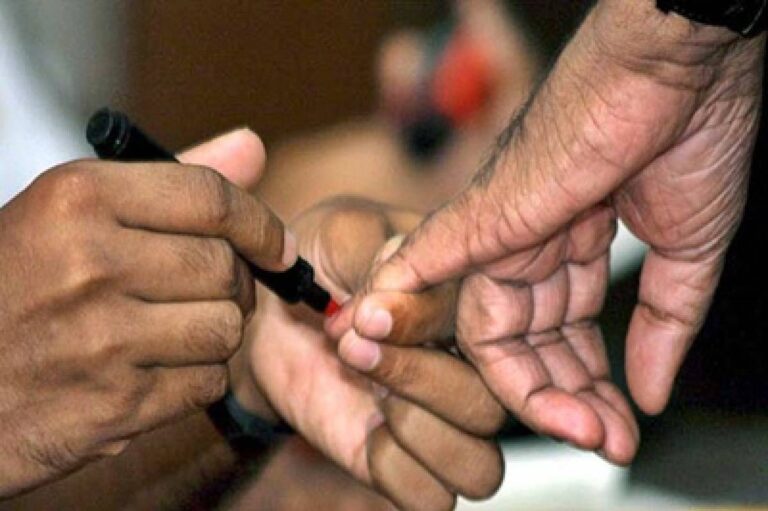 Tied-race: Anura or Sajith could win by surge to progressive-centre- Dayan Jayatilleka